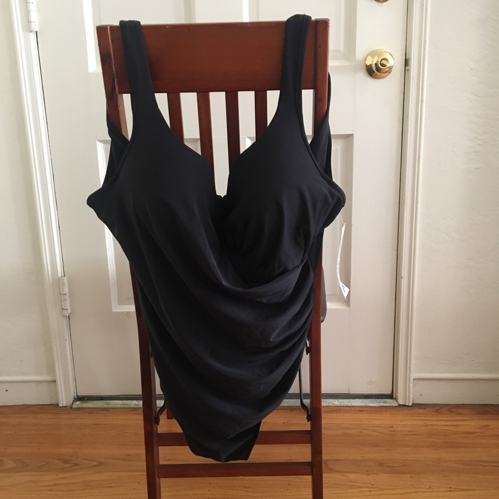 2/$20 NWT Black Sea & Sand Beachwear swimsuit